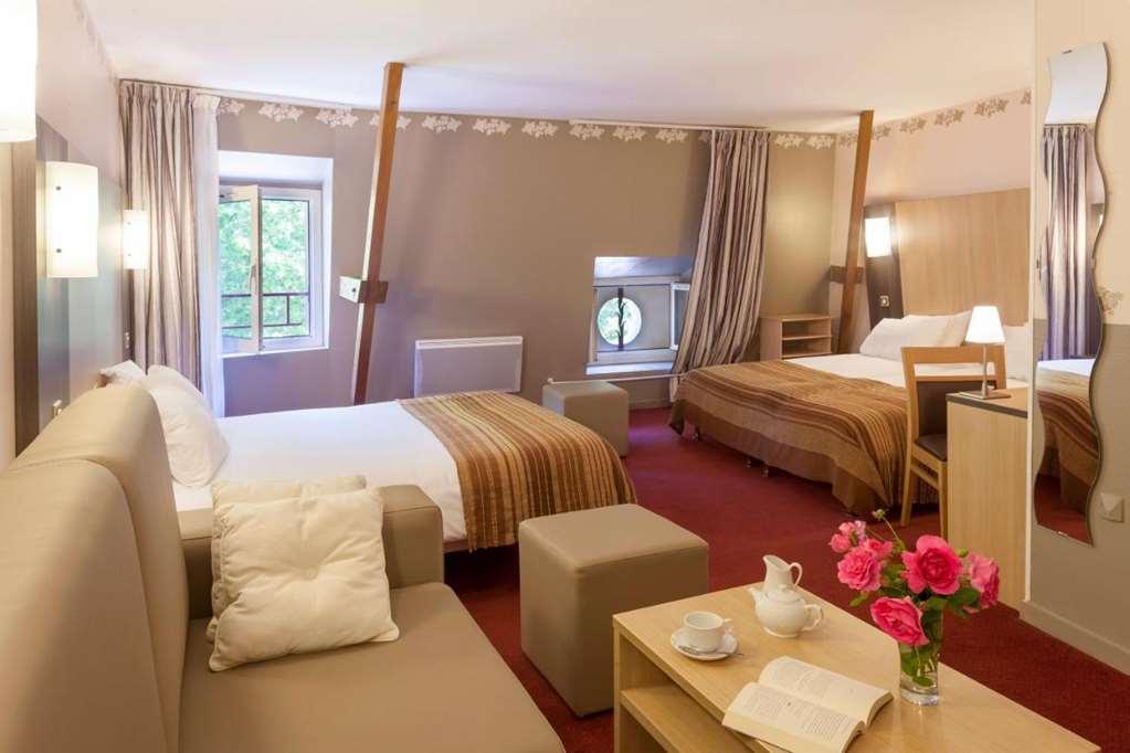 Brit Hotel Le Lion D'Or Chinon Room photo